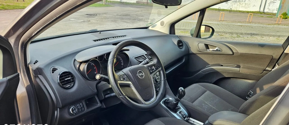 Opel Meriva cena 19900 przebieg: 207000, rok produkcji 2011 z Ryki małe 352